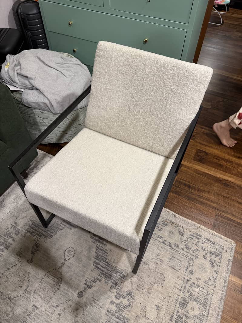 Sofas and Chair 6