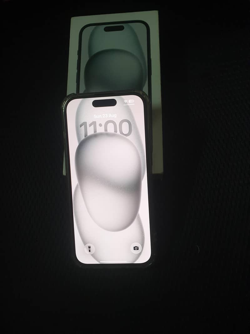 Apple iPhone 15 3