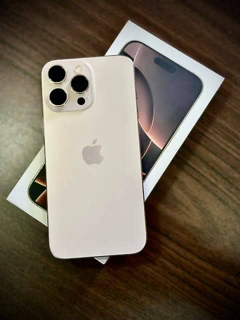 Apple iPhone 16 Pro Max 0