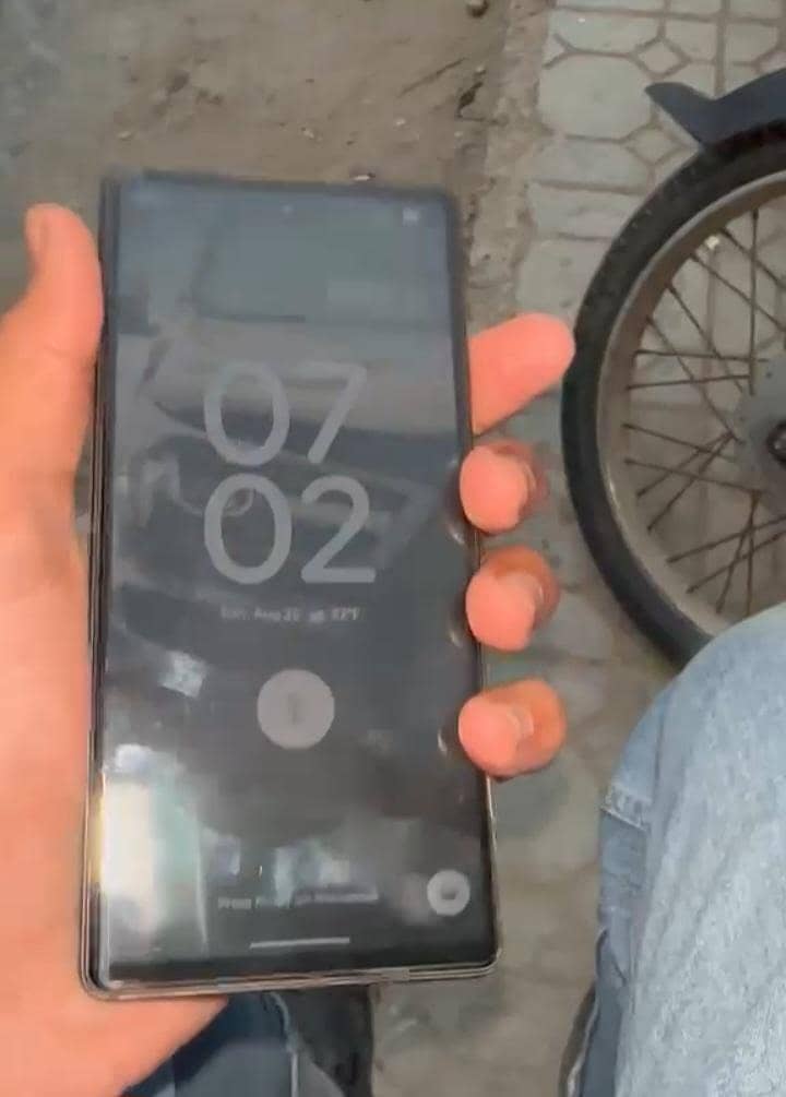 Google Pixel 6a 1