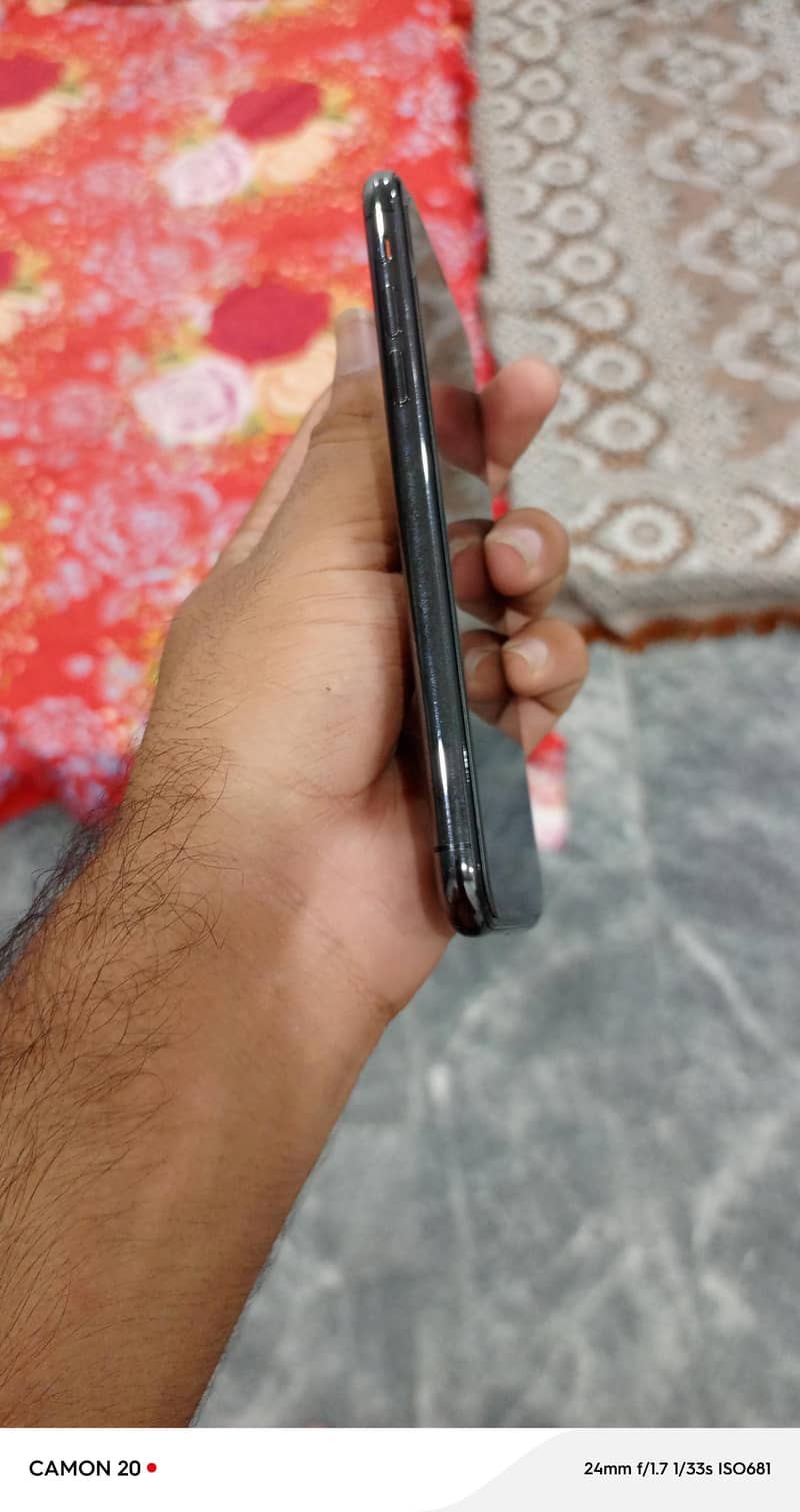 iPhone X 5