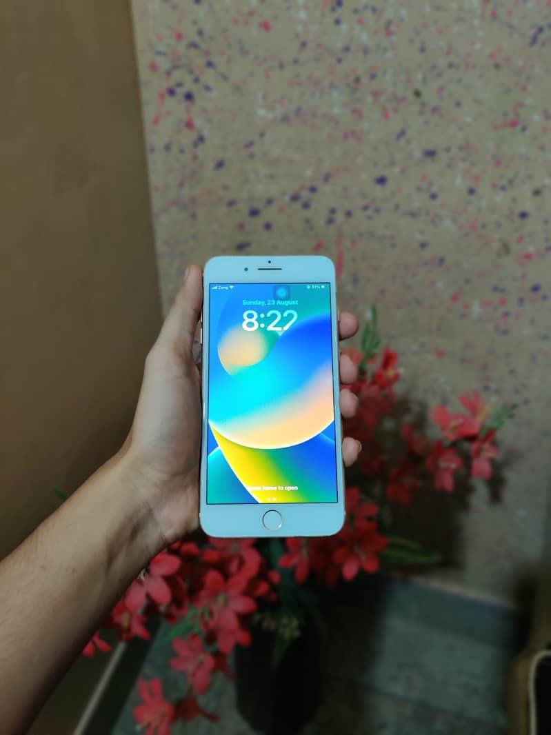 Apple iPhone 8 Plus 2