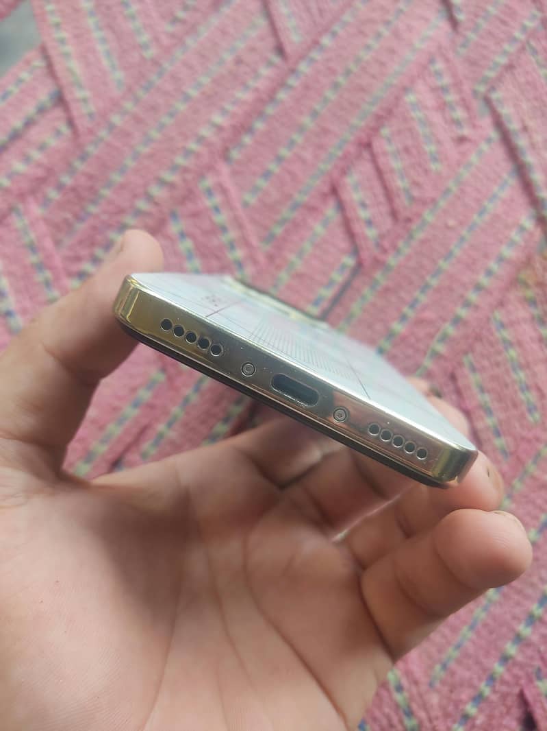 G'Five Note 25 2