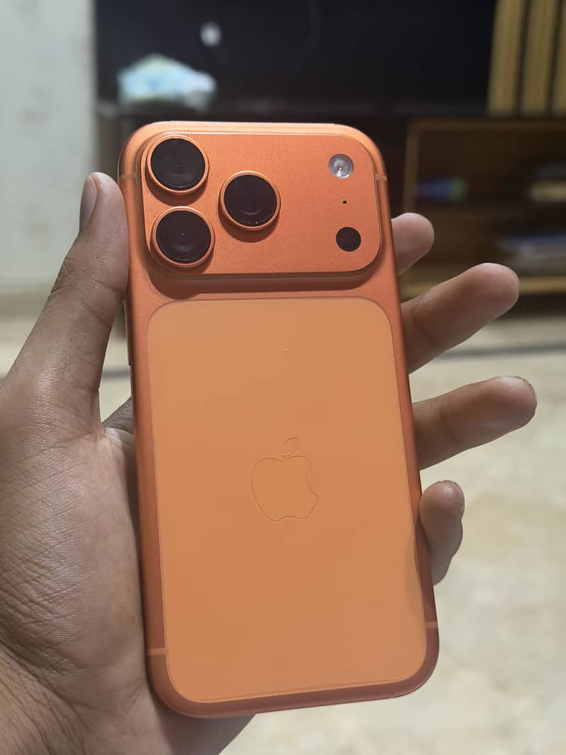 Apple iPhone 17 Pro jv 0