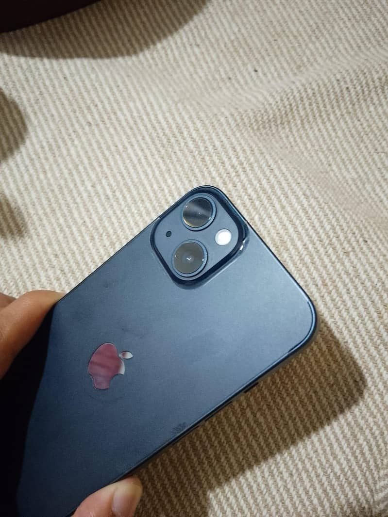 Apple iPhone 13 2