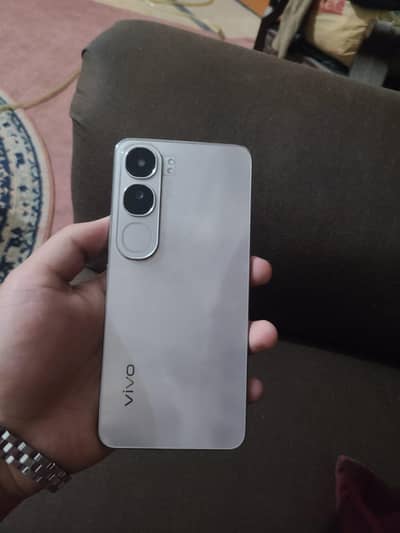 Vivo Y200