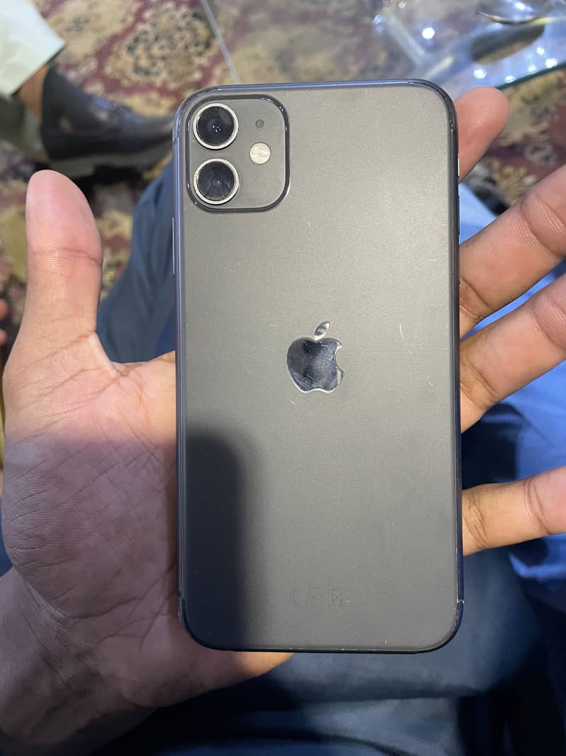 Apple iPhone 11 4