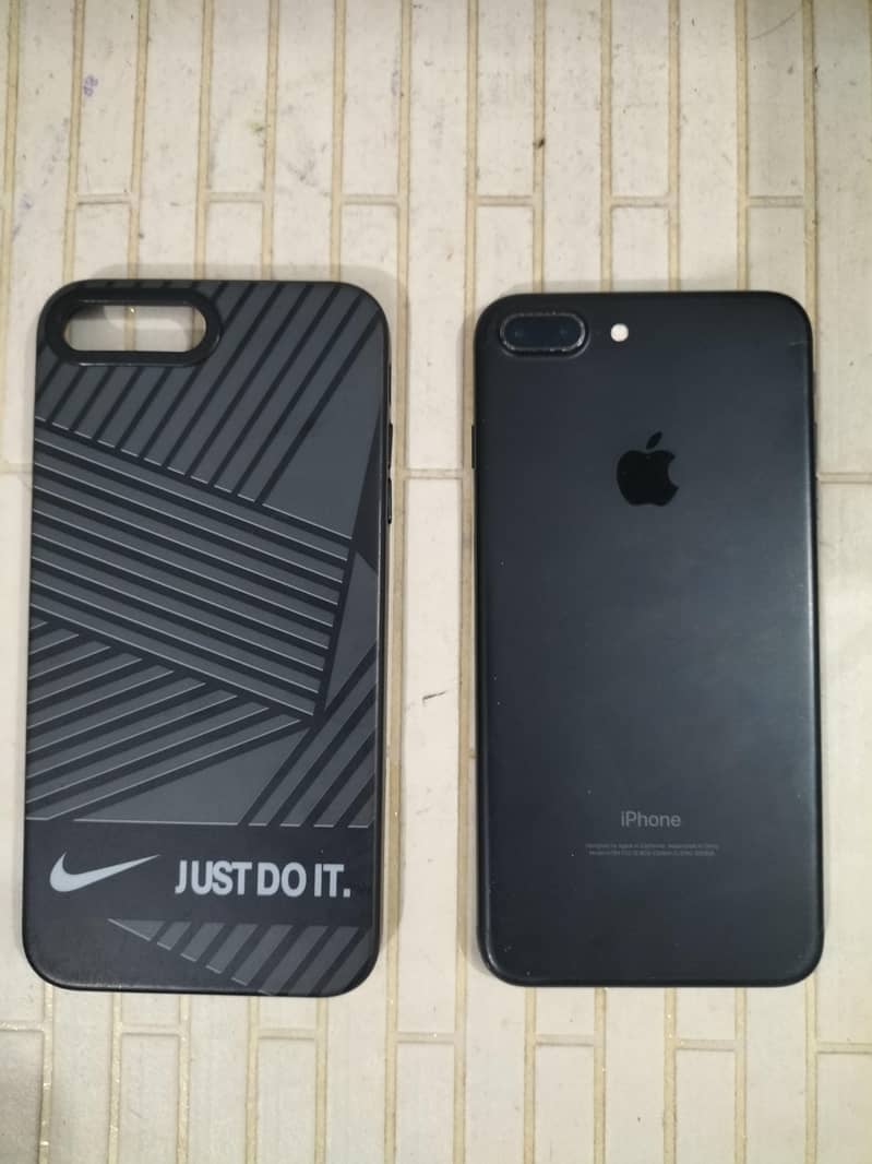 Apple iPhone 7 Plus 0