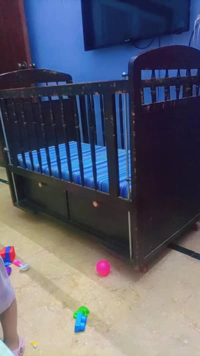 baby cot