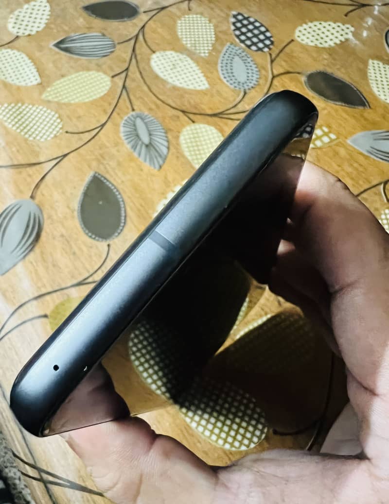 Google Pixel 8 5