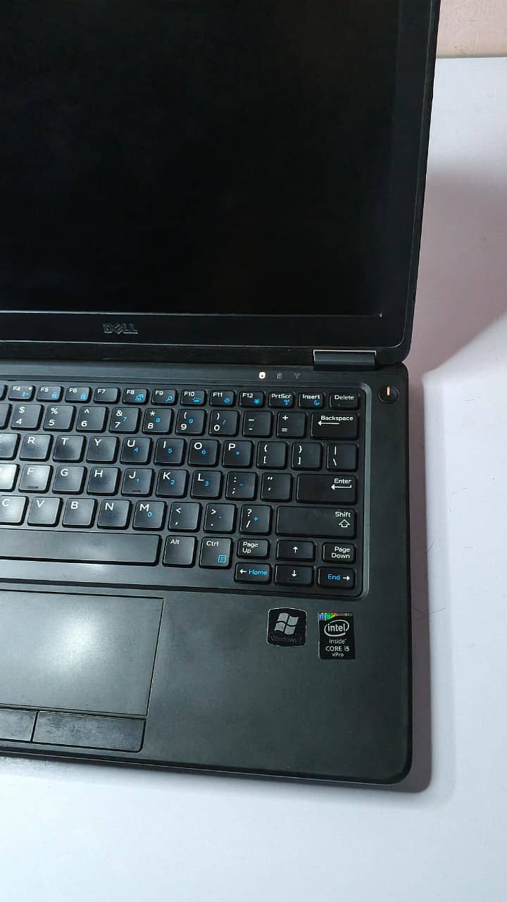 Dell Latitude E7250 5
