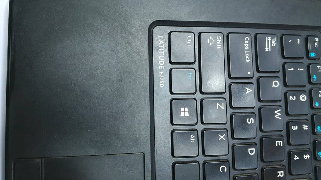 Dell Latitude E7250 7