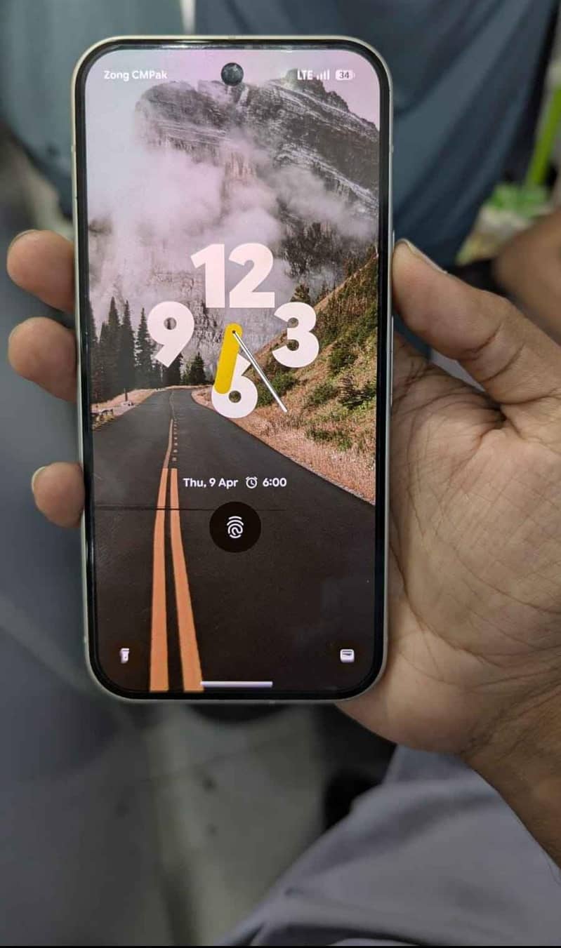 Google Pixel 9 2