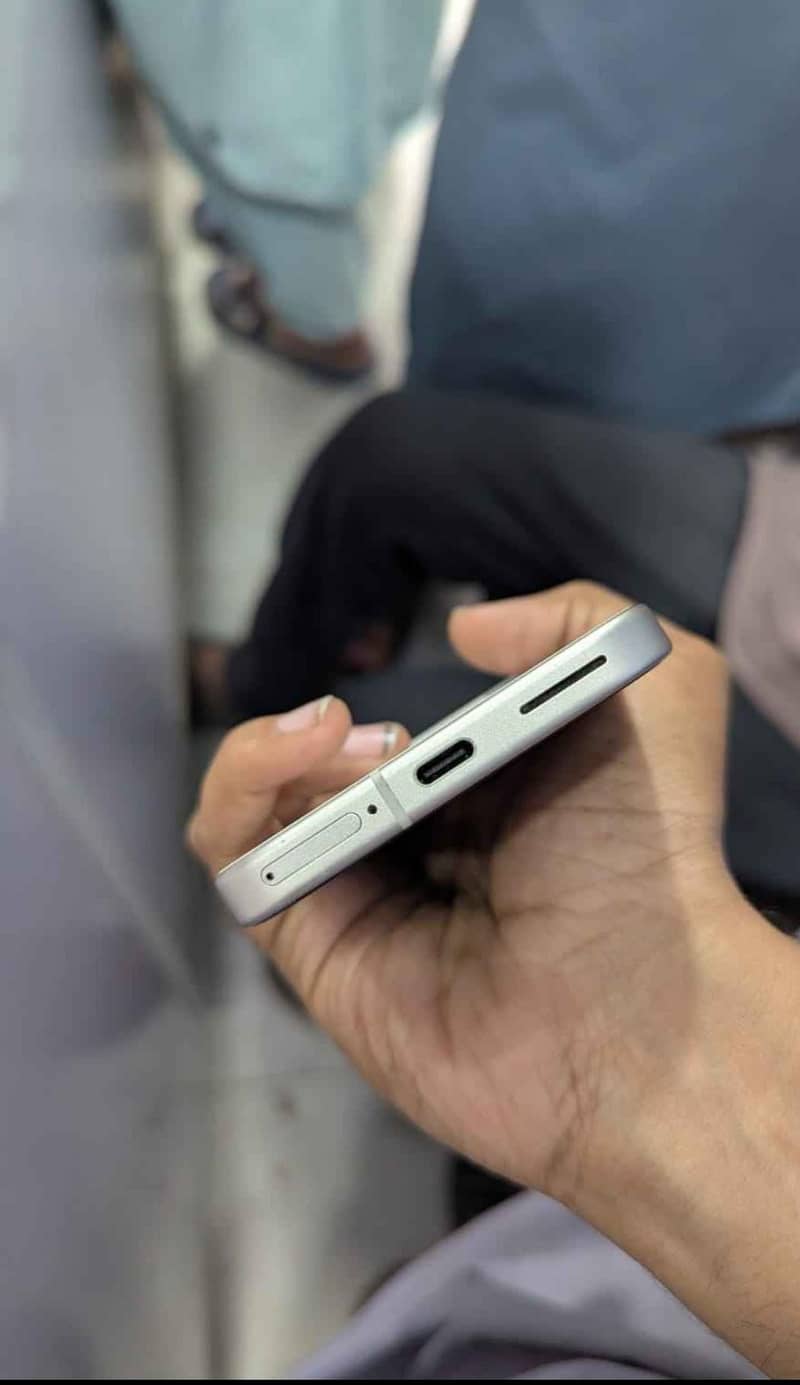Google Pixel 9 3