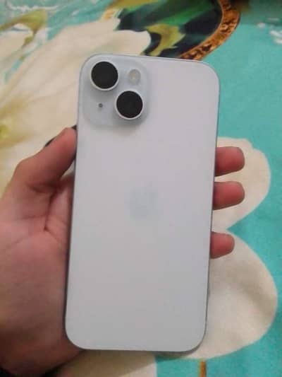Apple iPhone 15