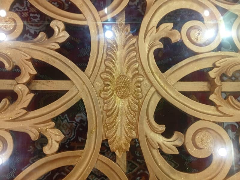 Big Central Table Good condition 3
