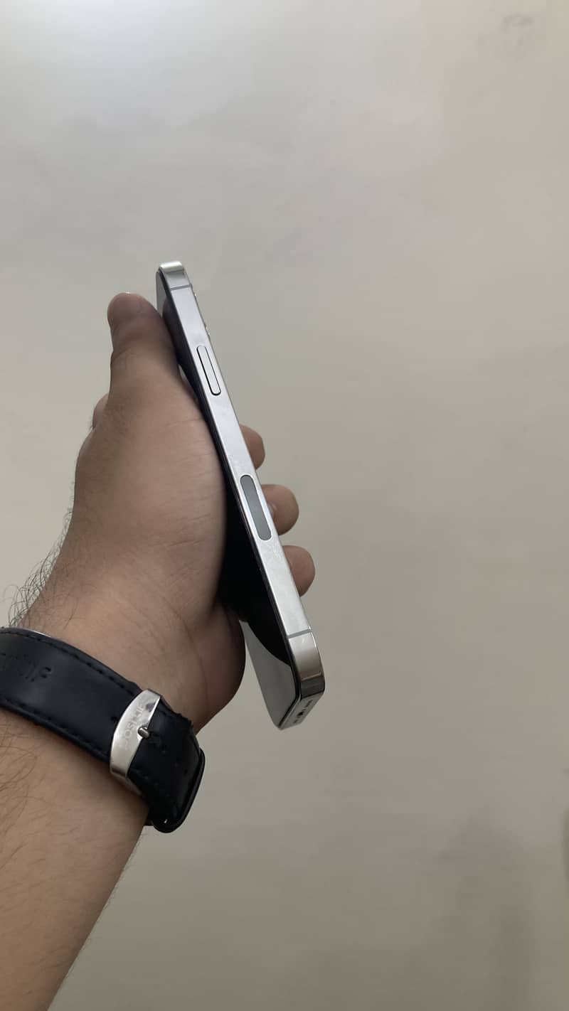 Apple iPhone 12 Pro 1