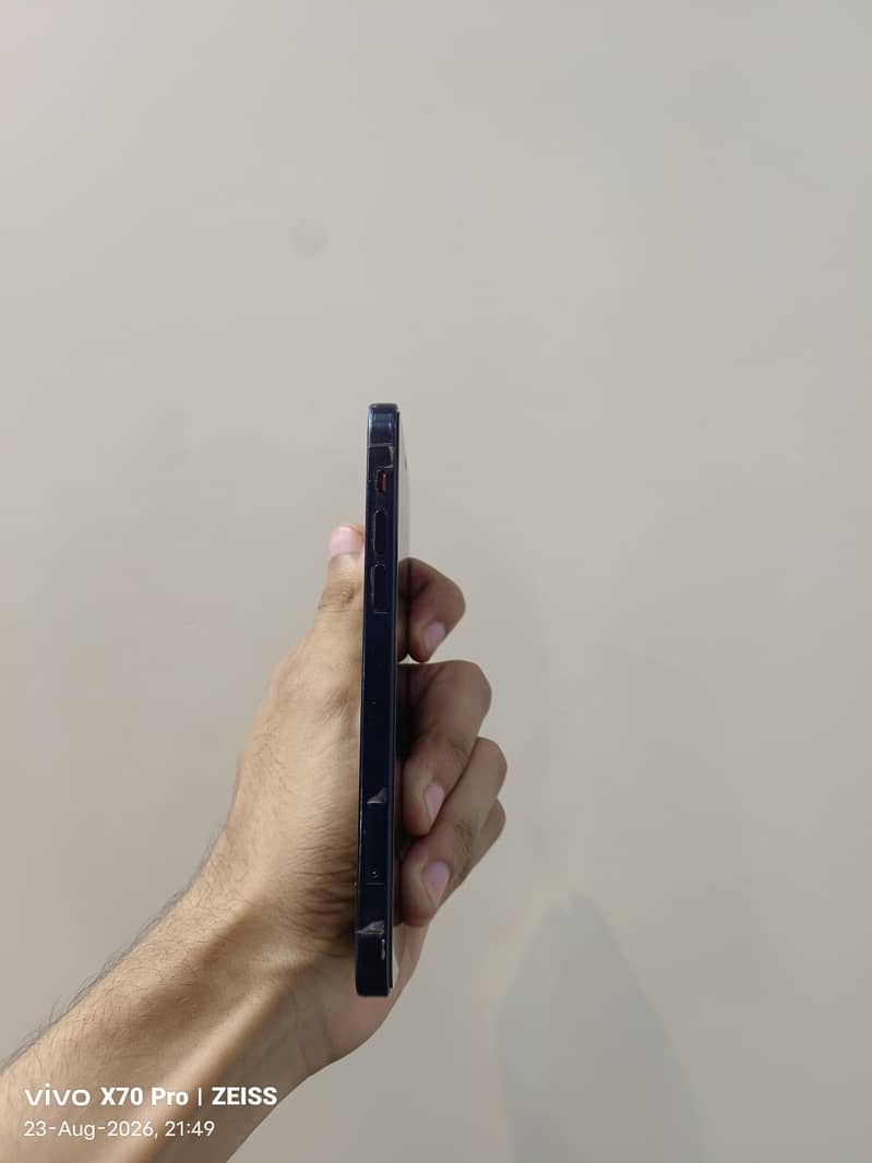 Apple iPhone 12 5
