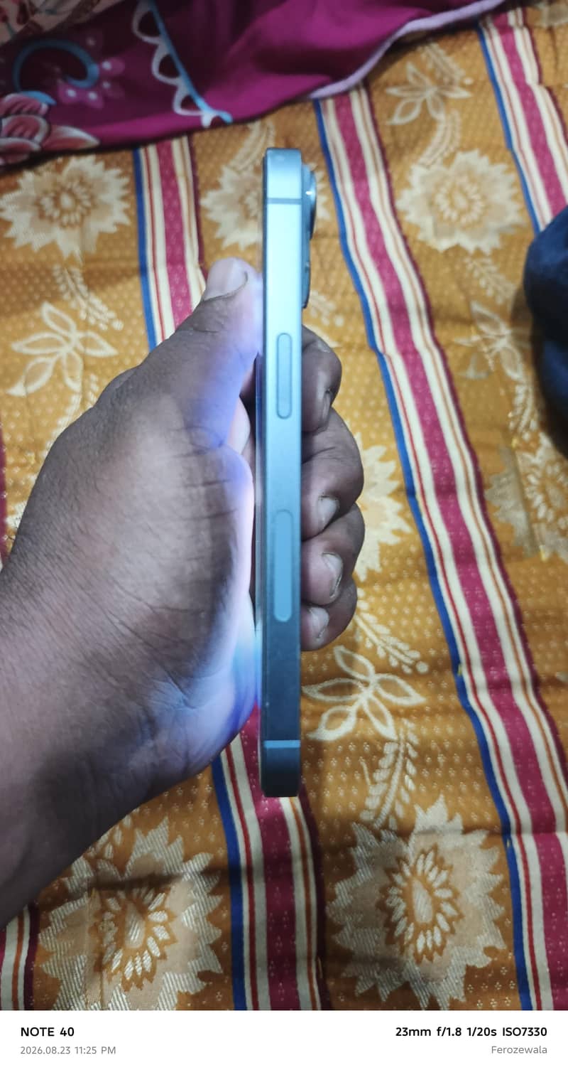 Apple iPhone 14 2