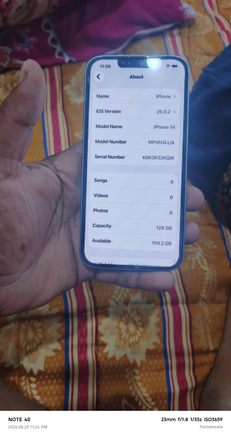 Apple iPhone 14 4