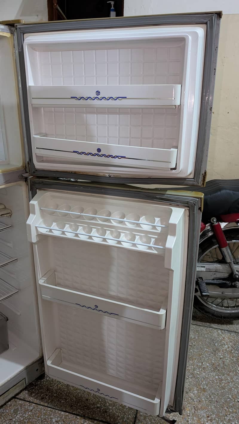 refrigerator 6