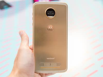 Moto z2 play