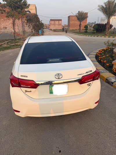 Toyota Altis Grande 2017 0/3/0/1/7/2/7/7/6/7/2