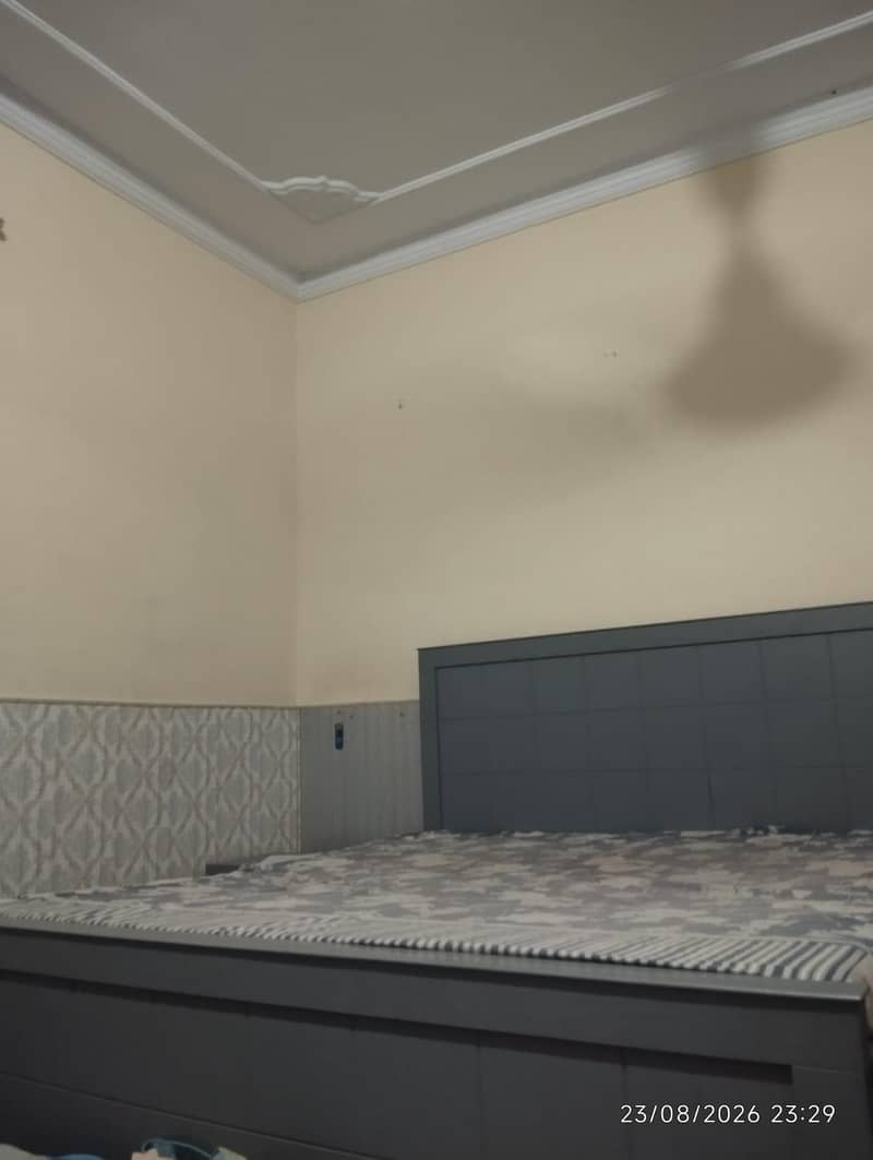 king size bed with side table 4
