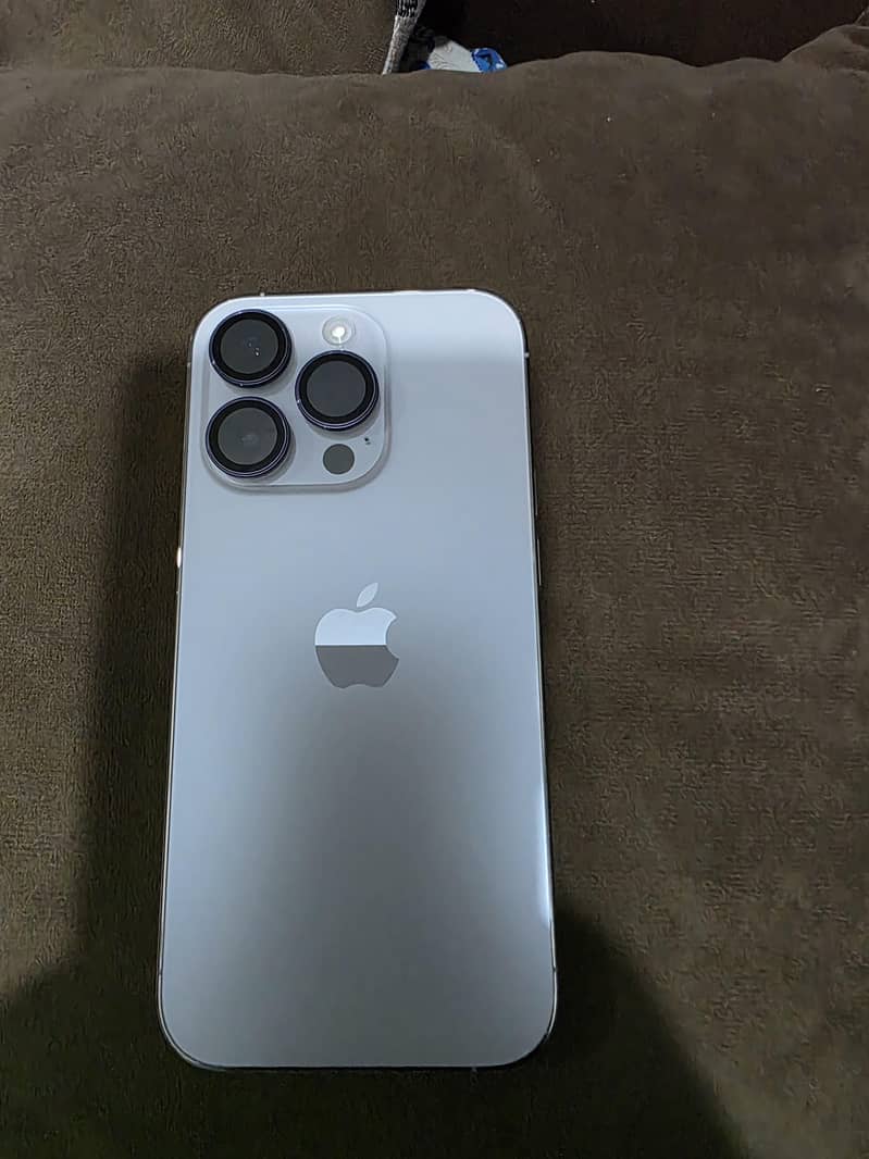 Apple iPhone 14 Pro 2