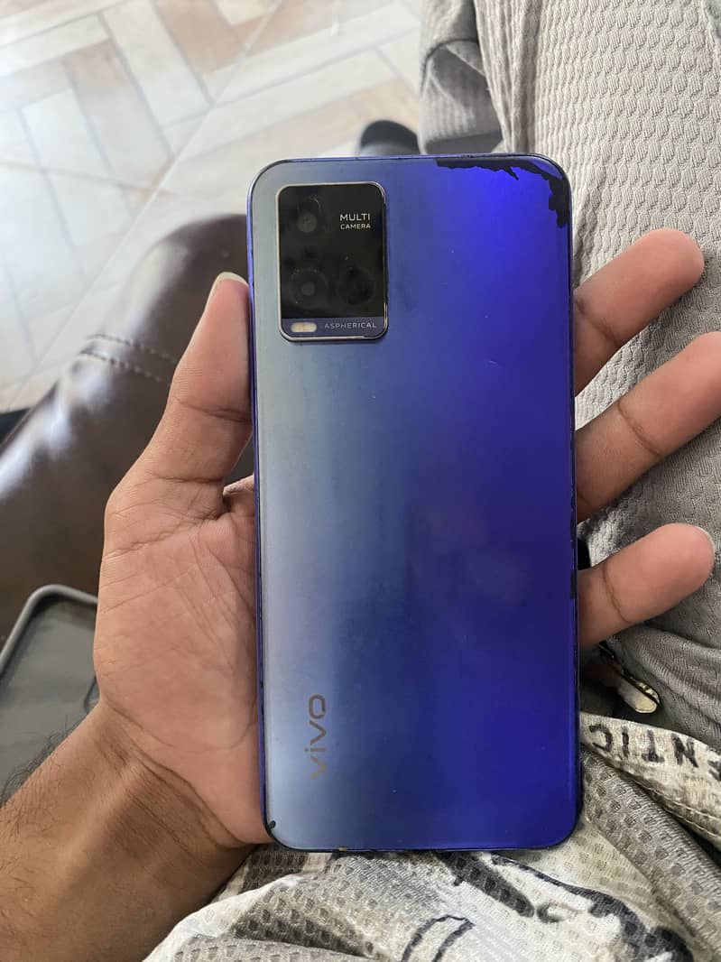 Vivo V21 1