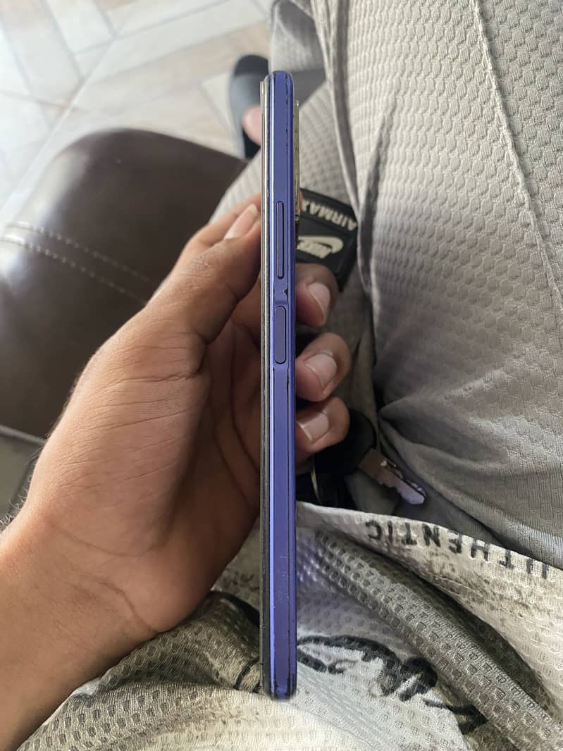 Vivo V21 2