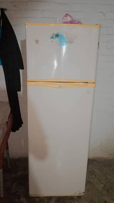 Dawlance 2 Door Used Fridge in  Cream Color