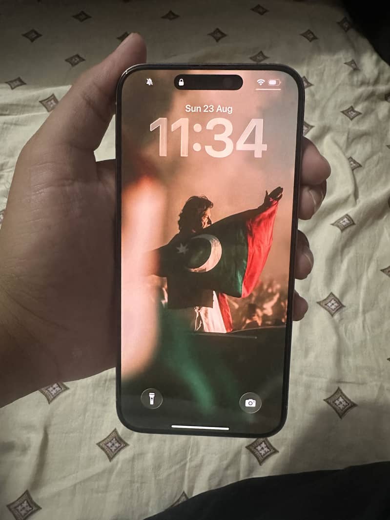 Apple iPhone 15 Pro Max 1
