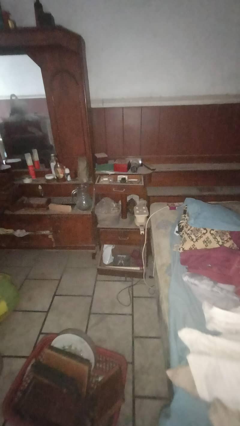 Bed dressing table 2
