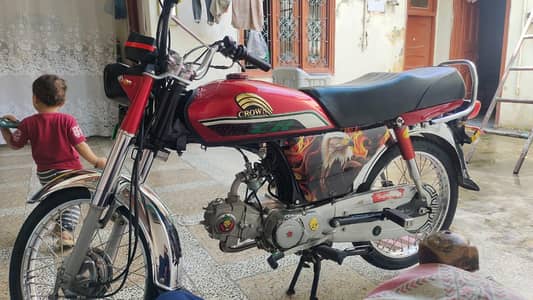 crown bike 70 special edition all jeneion lash condition. demand 95000
