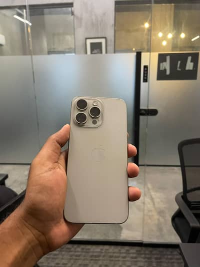 Apple iPhone 15 Pro Max JV