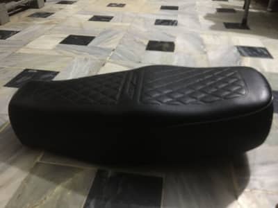 125 genuine seat