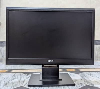 AOC LCD MONITOR 19 Inch FOR SALE