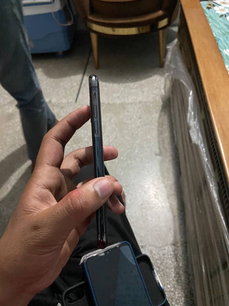 Apple iPhone X 2