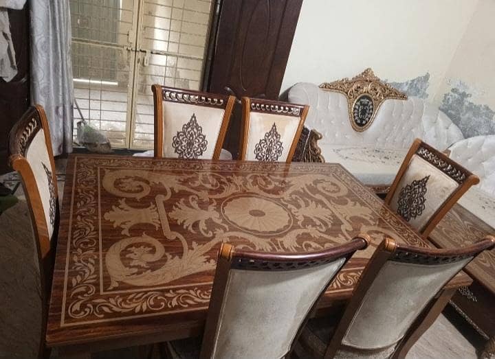 6 seater dining table 0