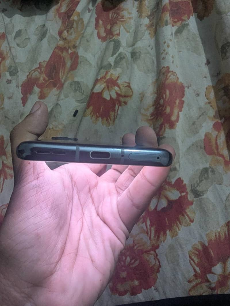 One Plus 9 Pro 7