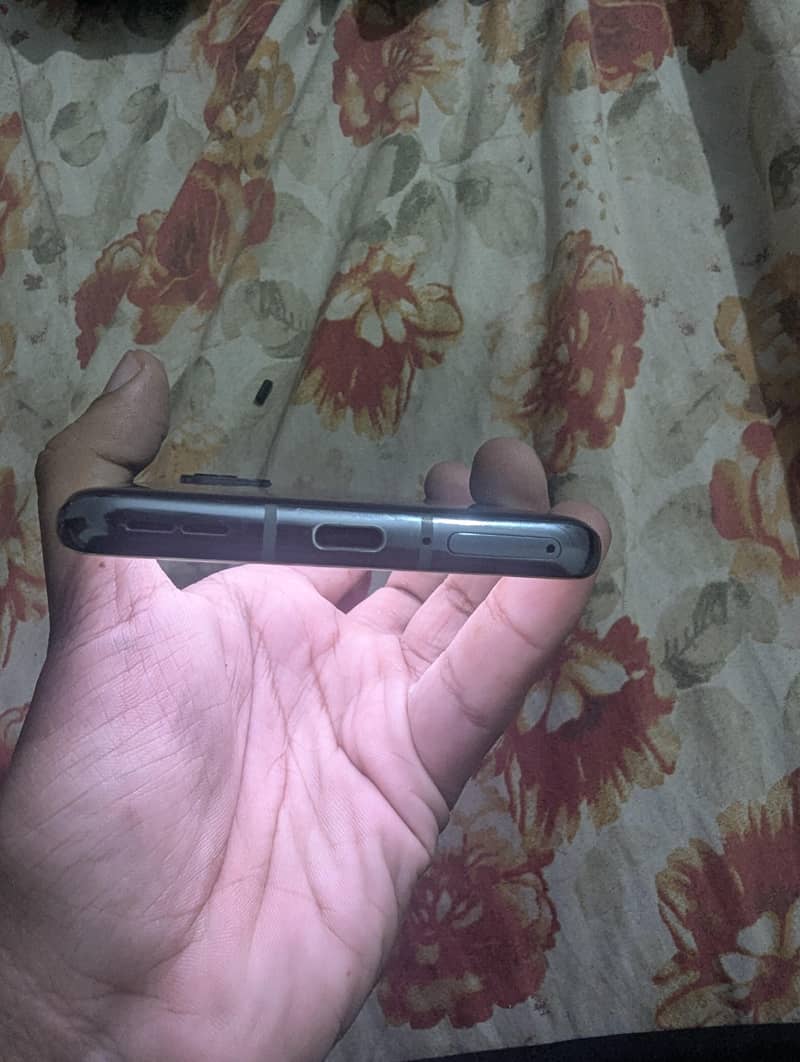 One Plus 9 Pro 8
