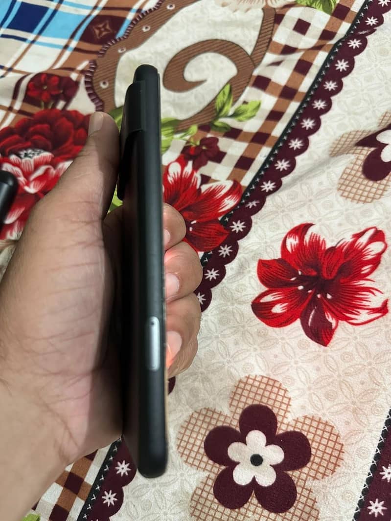 Google Pixel 8 2
