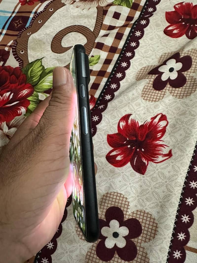 Google Pixel 8 3