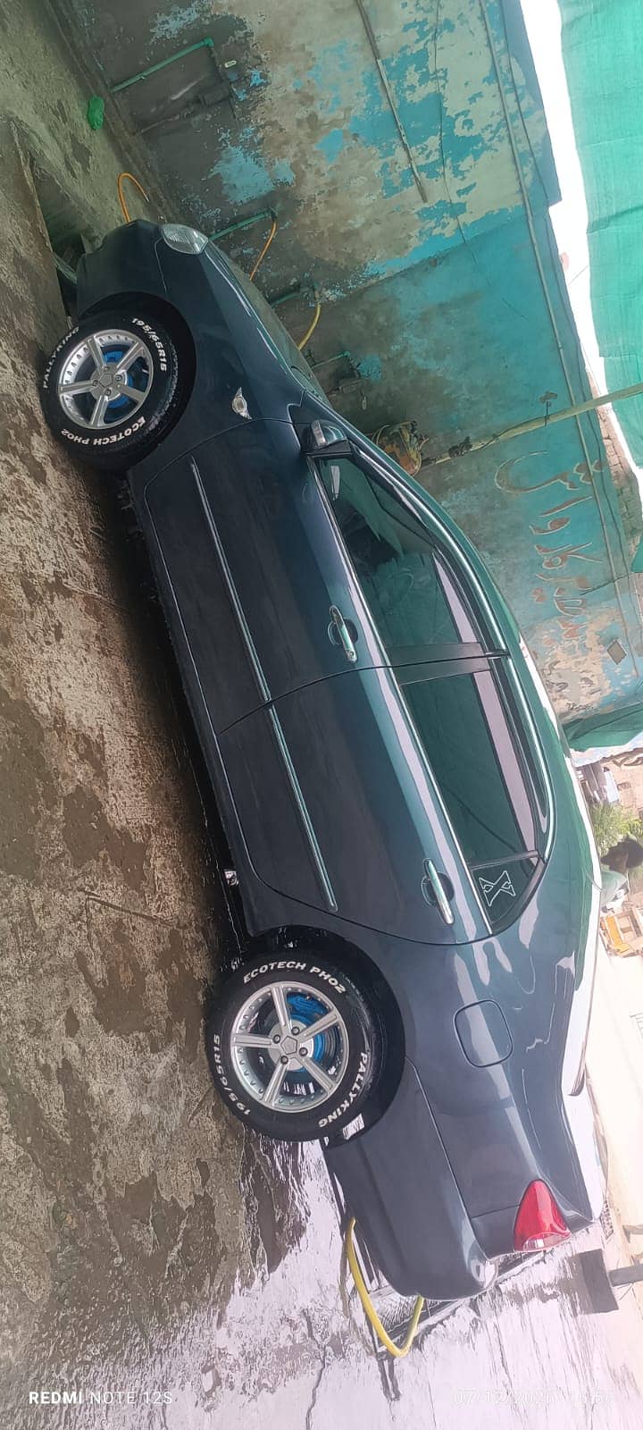 Se Saloon 1