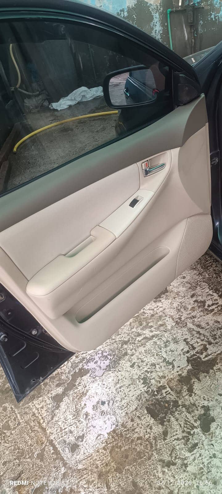 Se Saloon 4
