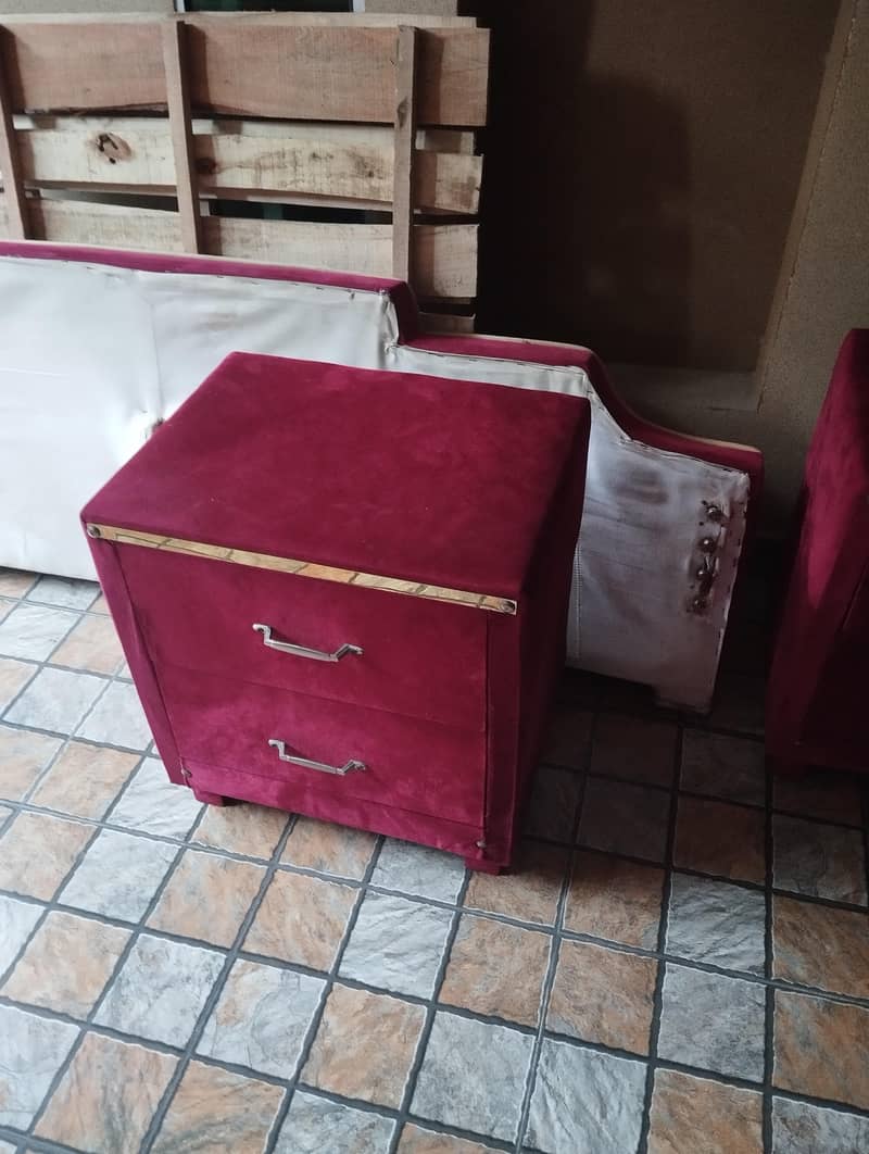king size Bed 2