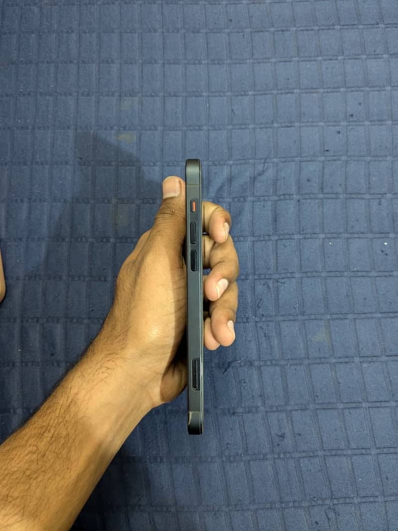 Iphone 12 4