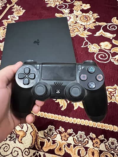 PS4 SLIM JB SEALED - GAMING READY!!