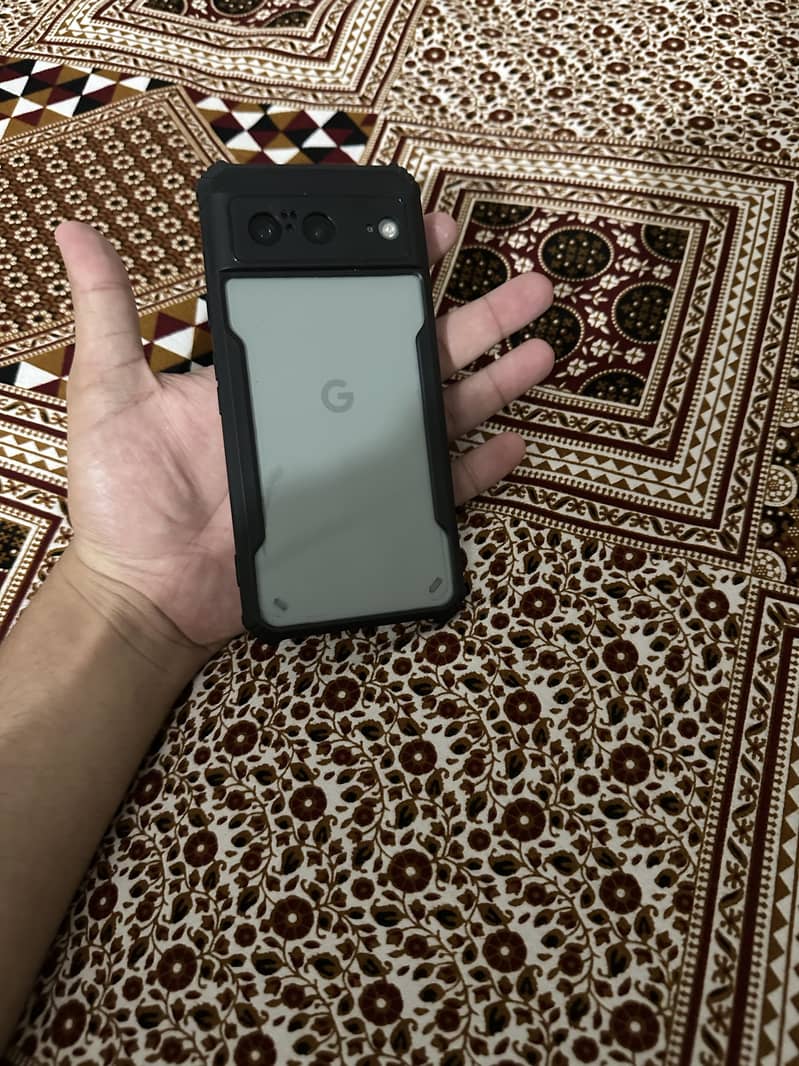 Google Pixel 8 1